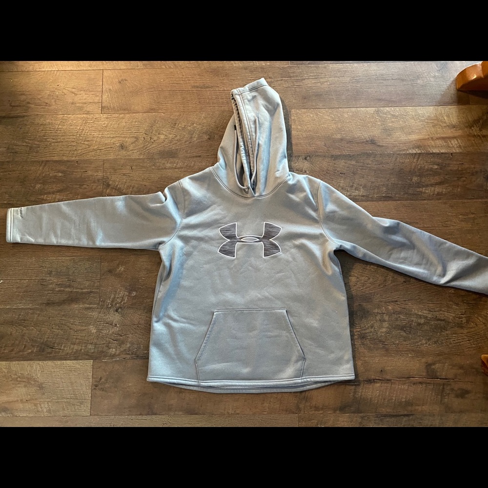 Women’s under Armour hoodie
